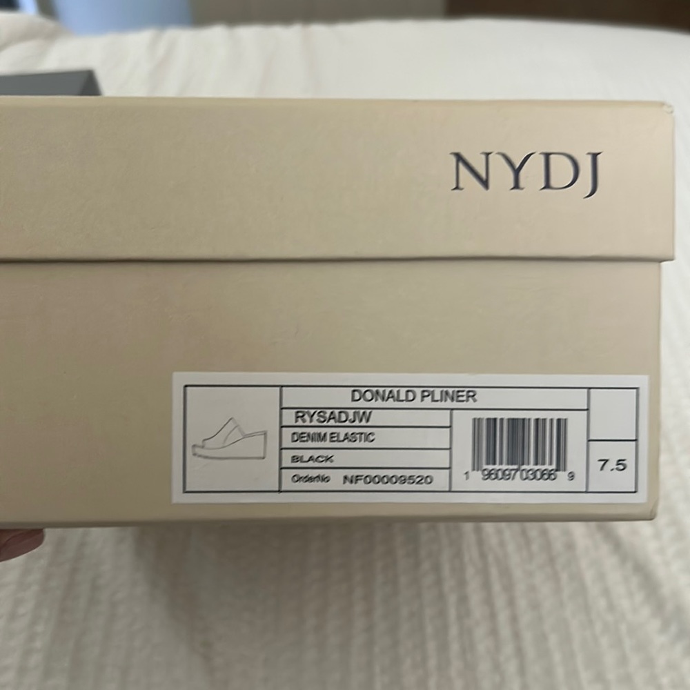 NYDJ/Donald Pliner slide wedge sandal. Black upper with grey rubber wedge.